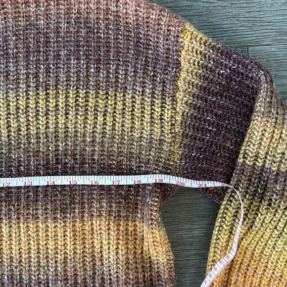 🌼OLD NAVY🌼 Ombré Knit Turtleneck Sweater, Size S - Picture 5 of 7